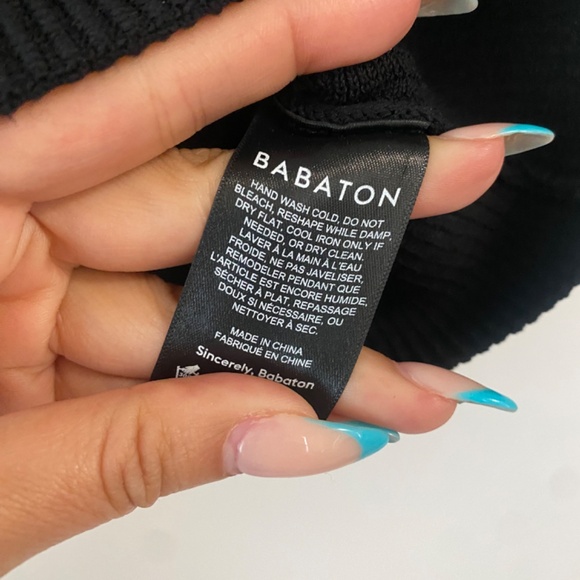 Aritzia Scuplt Knit Tank - black, sz xs - Picture 3 of 6